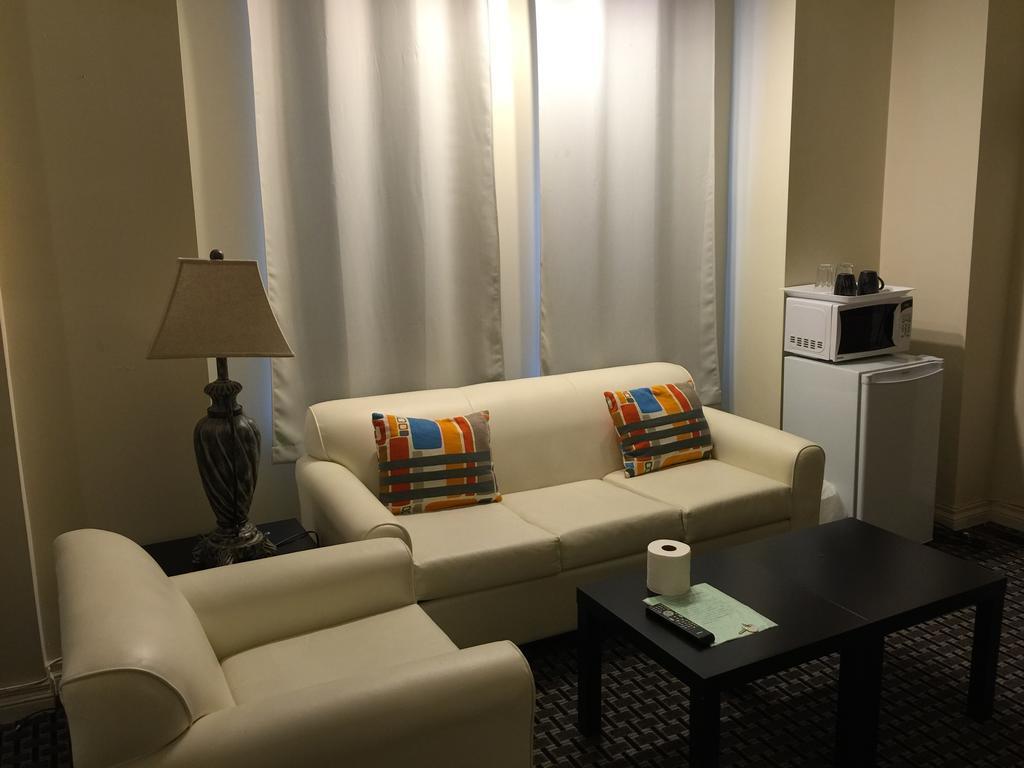 Adas Guesthouse Toronto Chambre photo