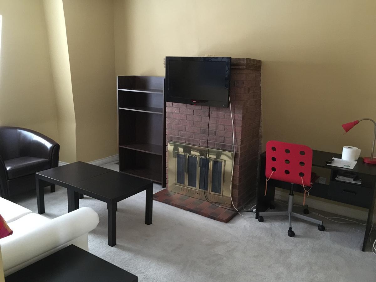 Adas Guesthouse Toronto Chambre photo