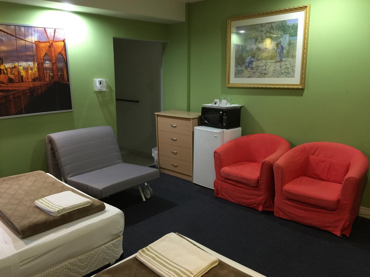 Adas Guesthouse Toronto Chambre photo